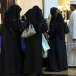Как одеваются женщины в ОАЭ